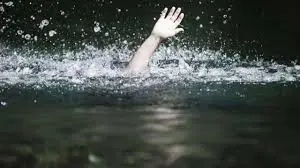 सीतापुर: अवैध खनन से बने गहरे गड्ढे में डूबने से मासूम की मौत, साथियों संग नहाने गया था