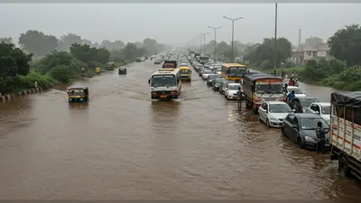 आगरा-दिल्ली हाईवे पर कोहराम: बारिश में लापता हुआ रास्ता, 5 किमी लंबा जाम, घंटों फंसे वाहन!