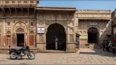 काशी के पंचक्रोशी मार्ग की कड़वी सच्चाई उजागर: रामेश्वर की धर्मशाला में पुलिस चौकी, शिवपुर में बरात घर