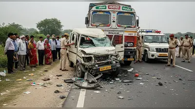 बाराबंकी में भयानक सड़क हादसा: खड़े ट्रक से टकराई डीसीएम, किशोरी को रौंदा गाड़ी ने; दो की मौत, एक घायल