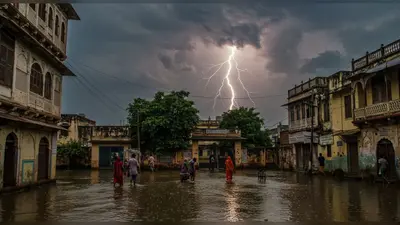 यूपी के 17 जिलों में बाढ़, लखनऊ-अयोध्या में स्कूल बंद:बिहार में बिजली गिरने से 6 मौतें; देश में 12 साल बाद ज्यादा बारिश हुई