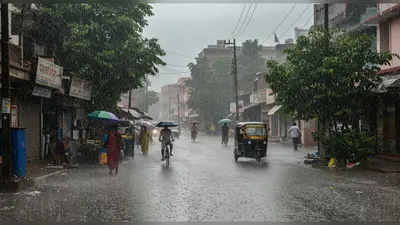 मानसून की चपेट में पूरा उत्तर प्रदेश: 46 जिलों में आज भारी बारिश का खतरा, जानें किन इलाकों में विशेष चेतावनी