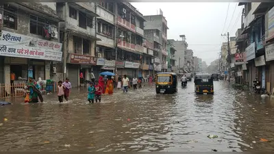 कानपुर में बारिश का कहर: 72 मिमी पानी से डूबे 100 मोहल्ले, घंटों गुल रही बिजली, जनजीवन अस्त-व्यस्त