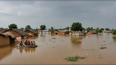 गोरखपुर में बाढ़ का तांडव: राप्ती पौने दो मीटर, रोहिन दो मीटर चढ़ी, सरयू खतरे के निशान पार; गांवों पर बढ़ा खतरा