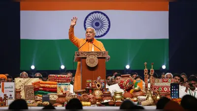 सीएम योगी का बड़ा बयान: ‘हम जिएंगे स्वदेशी के लिए, मरेंगे देश के लिए…’, विदेशी चीजों को त्यागने की जरूरत पर जोर
