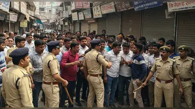 मेरठ के खैरनगर में दवा विक्रेताओं पर पुलिस का छापा, विरोध में बाजार बंद और घंटों चला हंगामा