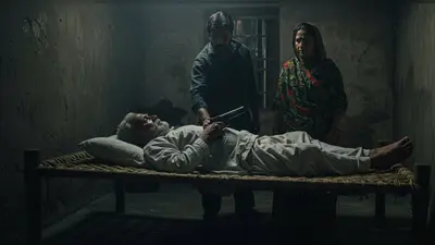 यूपी: चारपाई पर सो रहे बुजुर्ग पिता को बेटे-बहू ने मारा गोली, जानकर कांप उठेगी रूह!