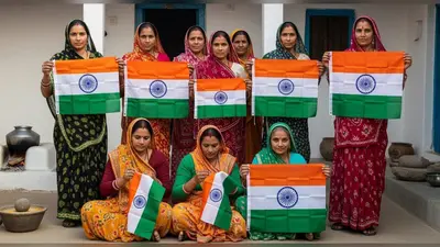 लखनऊ की ग्रामीण महिलाएं बनीं ‘हर घर तिरंगा’ अभियान की शान: चूल्हा-चौकी छोड़ थामी देशप्रेम की डोर