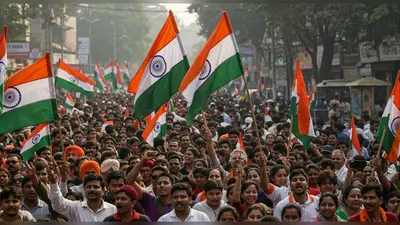 मुरादाबाद में उमड़ा देशभक्ति का सैलाब: तिरंगे के साथ गूंजे ‘मां तुझे प्रणाम’ के नारे