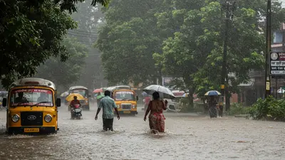 कई राज्यों में भारी बारिश का अलर्ट, जनजीवन प्रभावित