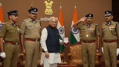 Uttar Pradesh Police Honored with Record 95 Gallantry and Service Awards