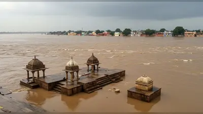 आगरा में यमुना का कहर: मोक्षधाम डूबा, 15 गांवों पर बाढ़ का खतरा!