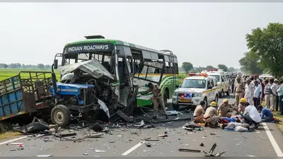 अलीगढ़ सड़क हादसा: कन्नौज डिपो की बस और ट्रैक्टर-ट्रॉली की भीषण टक्कर, दो की मौत, सात घायल