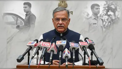 बेटे के प्रोटोकॉल विवाद पर मंत्री स्वतंत्र देव सिंह की सफाई, बोले- संज्ञान में आते ही हुई कार्रवाई