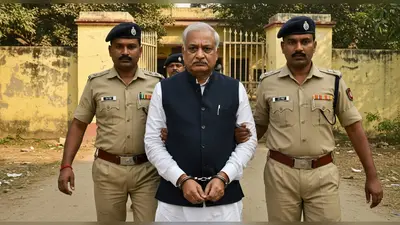 स्कूलकर्मी की पीट-पीटकर हत्या: जालौन में फरार इनामी पूर्व कांग्रेस विधायक सलाखों के पीछे
