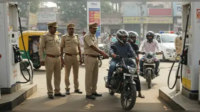 यूपी में बड़ा फैसला: 1 सितंबर से बिना हेलमेट पेट्रोल पंप पर नहीं मिलेगा पेट्रोल, डीएम करेंगे विशेष निगरानी