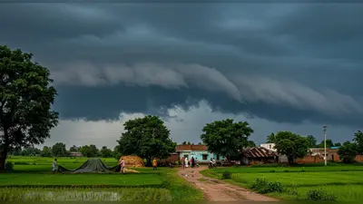पश्चिमी यूपी में खत्म हुई मानसून की सुस्ती, आज इन जिलों में भारी बारिश का अलर्ट; जानिए पूरा पूर्वानुमान