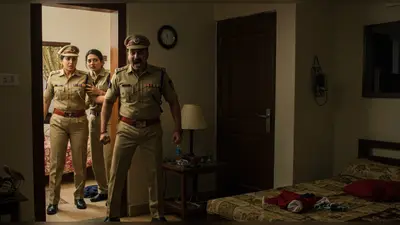 यूपी में हाई वोल्टेज ड्रामा: प्रेमी सिपाही संग कमरे में थी पत्नी पुलिसकर्मी, तभी आ धमका कांस्टेबल पति; फिर जो हुआ…