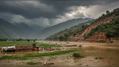 पंजाब और हिमाचल में मानसून का तांडव: 29 की मौत, हिमाचल में 76 साल का बारिश रिकॉर्ड टूटा, भूस्खलन से जनजीवन अस्त-व्यस्त