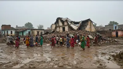 बागपत में बारिश का तांडव: तहसील का हॉल और 16 मकान ढहे, 10 घरों में आईं दरारें; महिलाओं समेत कई लोग घायल
