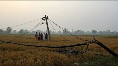 बदायूं में दर्दनाक हादसा: खेत में टूटकर गिरे हाईटेंशन तार ने ली 12 साल के मासूम की जान, इलाके में दहशत