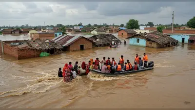 लखीमपुर खीरी में शारदा नदी का तांडव: समदहा बंधा फटा, 50 ग्रामीण बाढ़ में फंसे, मोटरबोट से हुई जान बचाने की मुहिम