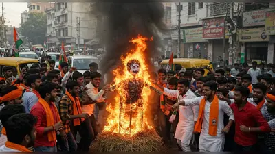 मंत्री ओपी राजभर के बयान से भड़के ABVP कार्यकर्ता: लखनऊ में पुतला फूंका, सड़क जाम की