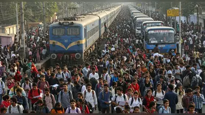यूपी में पीईटी का महासंग्राम: आज से 48 जिलों में 25 लाख अभ्यर्थी देंगे परीक्षा, अतिरिक्त बस-ट्रेनें तैयार