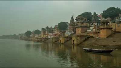 वाराणसी में दुखद घटनाओं का सिलसिला: दो ने लगाया फंदा, युवक गंगा में डूबा; बढ़ा जलस्तर भी चिंता का विषय