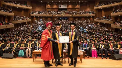 दीक्षांत समारोह में बड़ा ऐलान: शुभांशु शुक्ला को ब्लॉकचेन तकनीक पर मानद उपाधि, 55 हज़ार छात्रों को मिलेंगी डिग्रियाँ