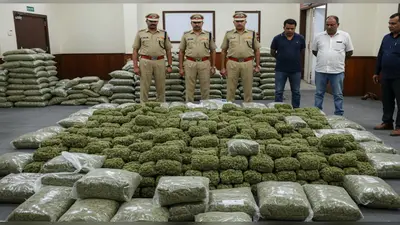 मेरठ पुलिस की बड़ी कार्रवाई: 1.5 करोड़ के गांजे समेत अंतरराज्यीय तस्कर गिरफ्तार, एक किलो की कीमत जानकर रह जाएंगे हैरान