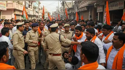 रायबरेली में राहुल के आते ही बड़ा विवाद: योगी के मंत्री बोले- पुलिस ने पीटा भाजपा कार्यकर्ता