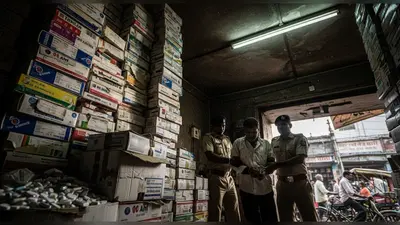 मुजफ्फरनगर में 3.5 करोड़ की नकली दवाओं का महाजाल: लाखों मरीजों की जान खतरे में, कारोबारी गिरफ्तार!