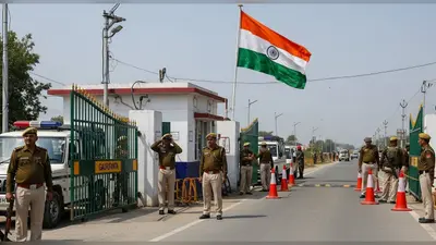 लखीमपुर खीरी: नेपाल प्रदर्शन के चलते गौरीफंटा सीमा पर कड़ी निगरानी, प्रशासन ने जारी किए हेल्पलाइन नंबर