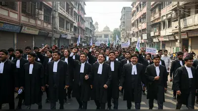 मुरादाबाद: बार चुनाव में बवाल के 40 दिन बाद 5 वकीलों पर केस, विरोध में सड़कों पर उतरे अधिवक्ता