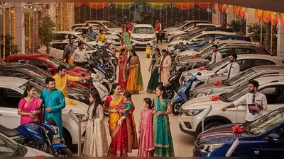 अलीगढ़ में नवरात्र से दौड़ेगी वाहनों की बिक्री: 5 हज़ार से ज़्यादा कार-बाइक की बुकिंग, बाज़ार में उत्साह