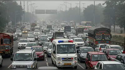 यूपी: हाईवे पर दो घंटे जाम में फंसी एंबुलेंस, मां की मौत; हादसे में बेटी ने मौके पर तोड़ा दम