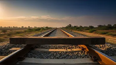 प्रतापगढ़ में नौचंदी एक्सप्रेस को पलटाने की बड़ी साजिश नाकाम, ट्रैक पर मिला स्लीपर