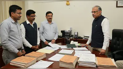 पंचायत चुनाव 2025: डीएम का सख्त निर्देश, मतदाता सूची से नहीं हटेंगे VIP के नाम!