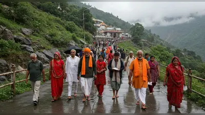 यूपी-बिहार में बारिश का ऑरेंज अलर्ट, वैष्णो देवी यात्रा 22 दिन बाद फिर शुरू; खुले दोनों रास्ते