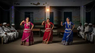 कानपुर देहात: परिषदीय स्कूल में बार-बालाओं का नृत्य, रिपोर्ट दर्ज न करने पर प्रधानाध्यापक निलंबित