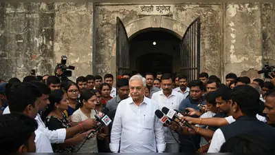 यूपी: 23 महीने बाद जेल से निकले आजम, सियासी गलियारों में हलचल; रहस्यमयी चुप्पी पर अटकलें