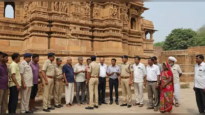 मथुरा में संरक्षित स्मारक पर कब्जे को लेकर बवाल: ग्रामीण पुरातत्व विभाग से भिड़े, पुलिस ने कराया शांत