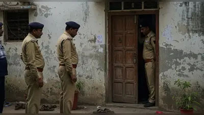 यूपी: प्यार में पागल युवक ने नाबालिग प्रेमिका को मारा, फिर खुद भी दी जान; कमरे के बाहर पुलिस देती रही चेतावनी
