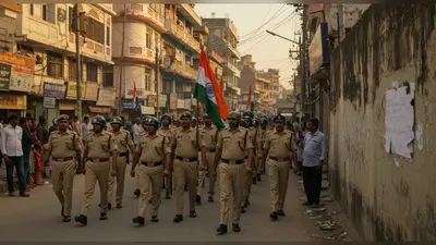 अलीगढ़: ‘आई लव मोहम्मद’ पोस्टर पर बवाल, पुलिस ने हटवाए, जुलूस निकालने का प्रयास विफल, फ्लैगमार्च से शांति का संदेश