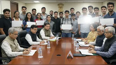 यूपी कैबिनेट बैठक आज: नगर निकायों में 3000 से अधिक पदों पर भर्ती के मानक होंगे तय, युवाओं को मिलेगी राहत