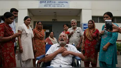 सांस की तकलीफ से जूझते मरीज को अस्पताल ने नहीं किया भर्ती, वीडियो वायरल होने पर मचा हंगामा