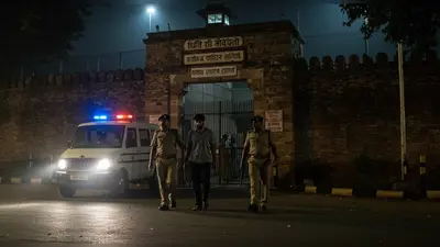 माफिया अतीक अहमद के बेटे अली को नैनी से झांसी जेल भेजा गया: देर रात आया बड़ा फरमान
