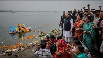 उंटगन नदी हादसा: दुर्गा विसर्जन के दौरान 11 लोग डूबे, 5 शव मिले; भाजपा सांसद चाहर पर भड़के ग्रामीण, लगे मुर्दाबाद के नारे