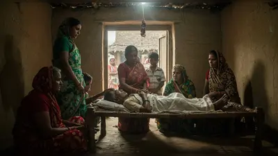पीलीभीत के रसिया खानपुर में बुखार का कहर: 7 मौतें, 200 से ज़्यादा बीमार